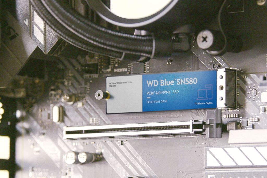 WD Blue SN580 NVMe SSD.
