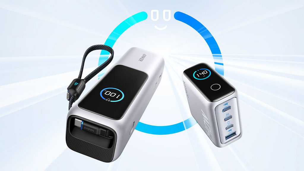 Dua produk andalan Anker, power bank dan pegecas, yang dipamerkan di CES 2025.
