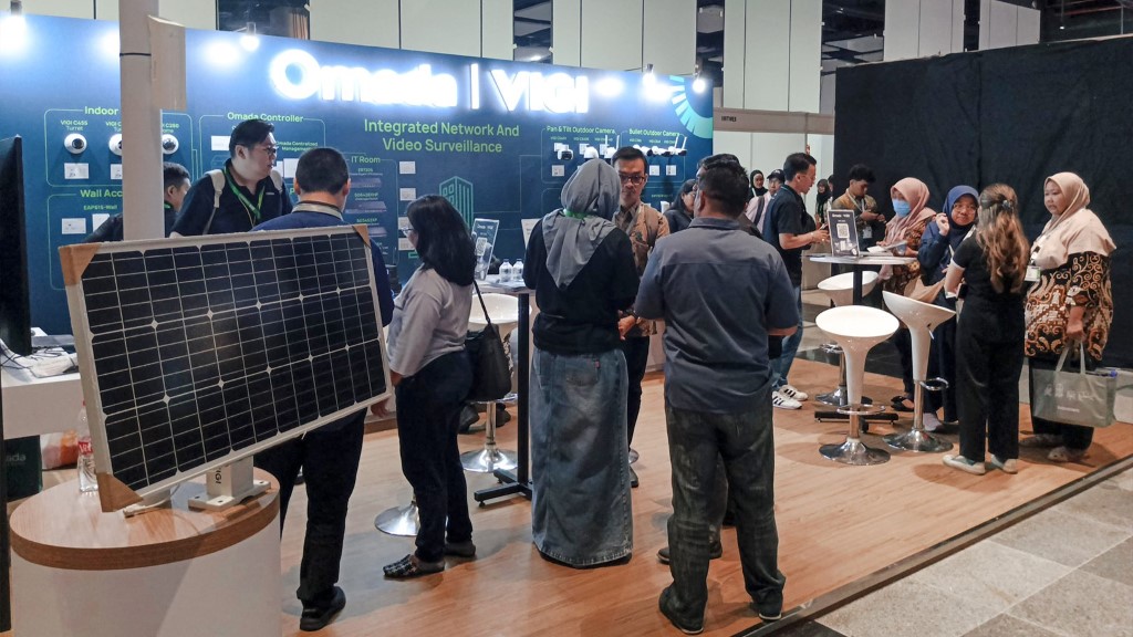 Suasana stan Omada di ISPE 2025.