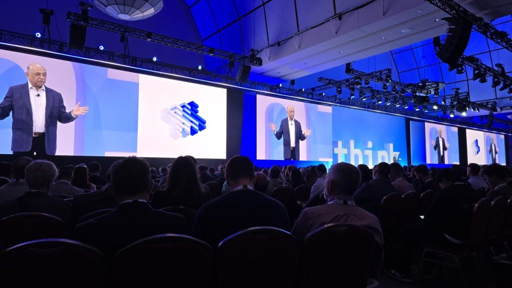 Arvind Krishna pada IBM THINK 2025.