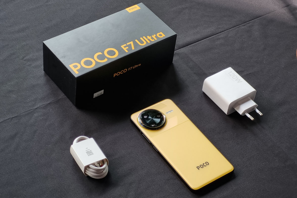 POCO F7 Ultra dengan warna kuning khas POCO.