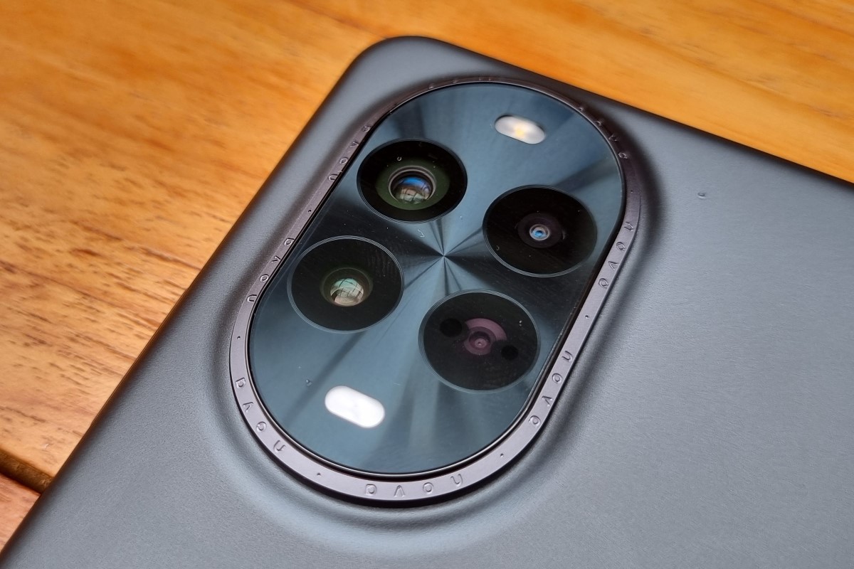 Para kamera belakang HUAWEI nova 13 Pro.