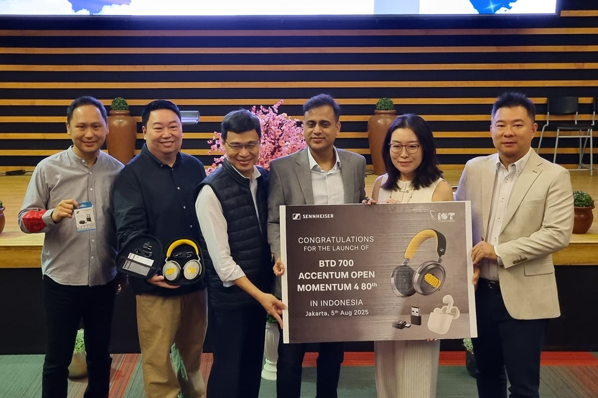 IOT meluncurkan Sennheiser ACCENTUM Open di tanah air.