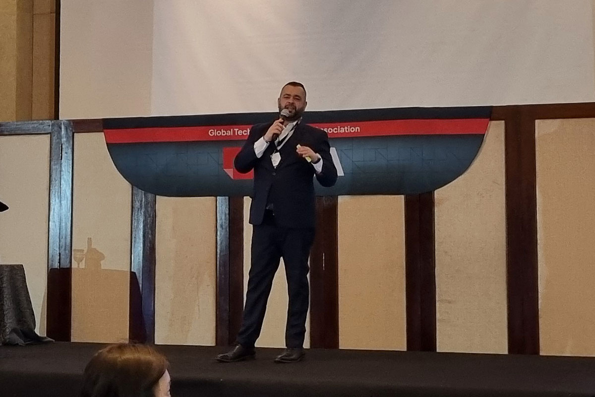 Wasim A. Khan (Chief Digital Officer & General Manager, FUJIFILM DX AI Office).