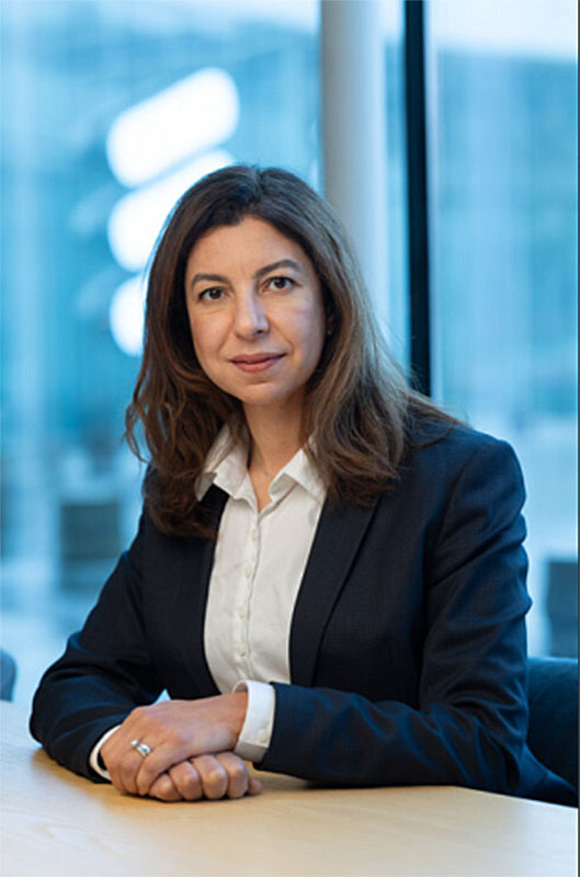 Nora Wahby (Presiden Direktur Ericsson Indonesia).