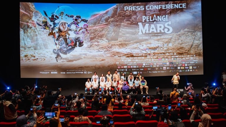 Konferensi pers film Pelangi di Mars yang proses produksinya didukung ASUS.