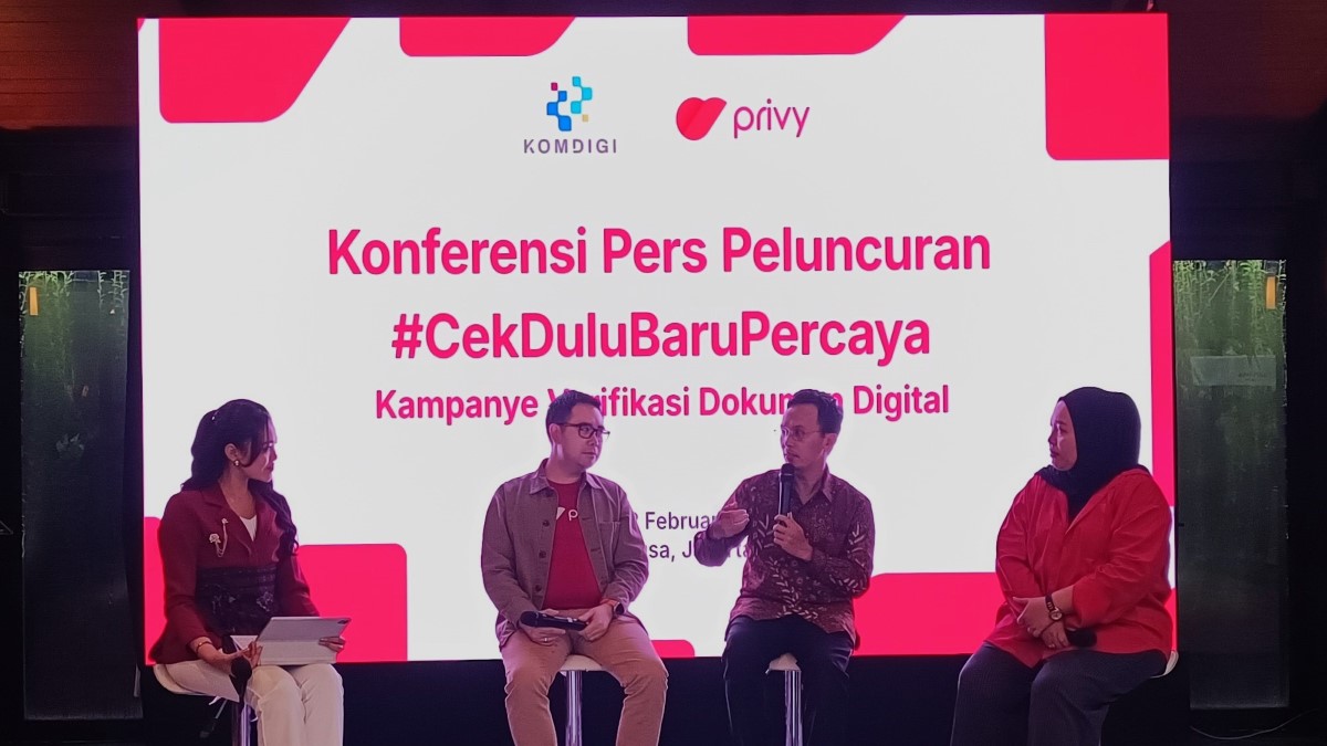 Privy melangsungkan diskusi mengenai verifikasi dokumen digital.