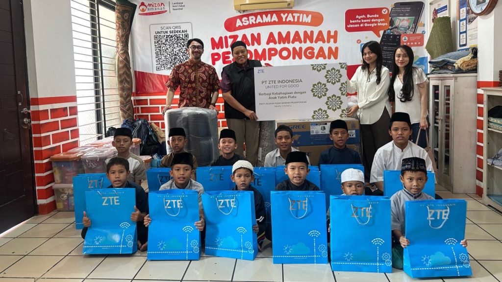 ZTE salurkan bantuan kepada panti asuhan.