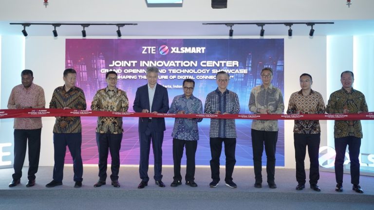 ZTE dan XLSMART meluncurkan Innovation Center bersama.