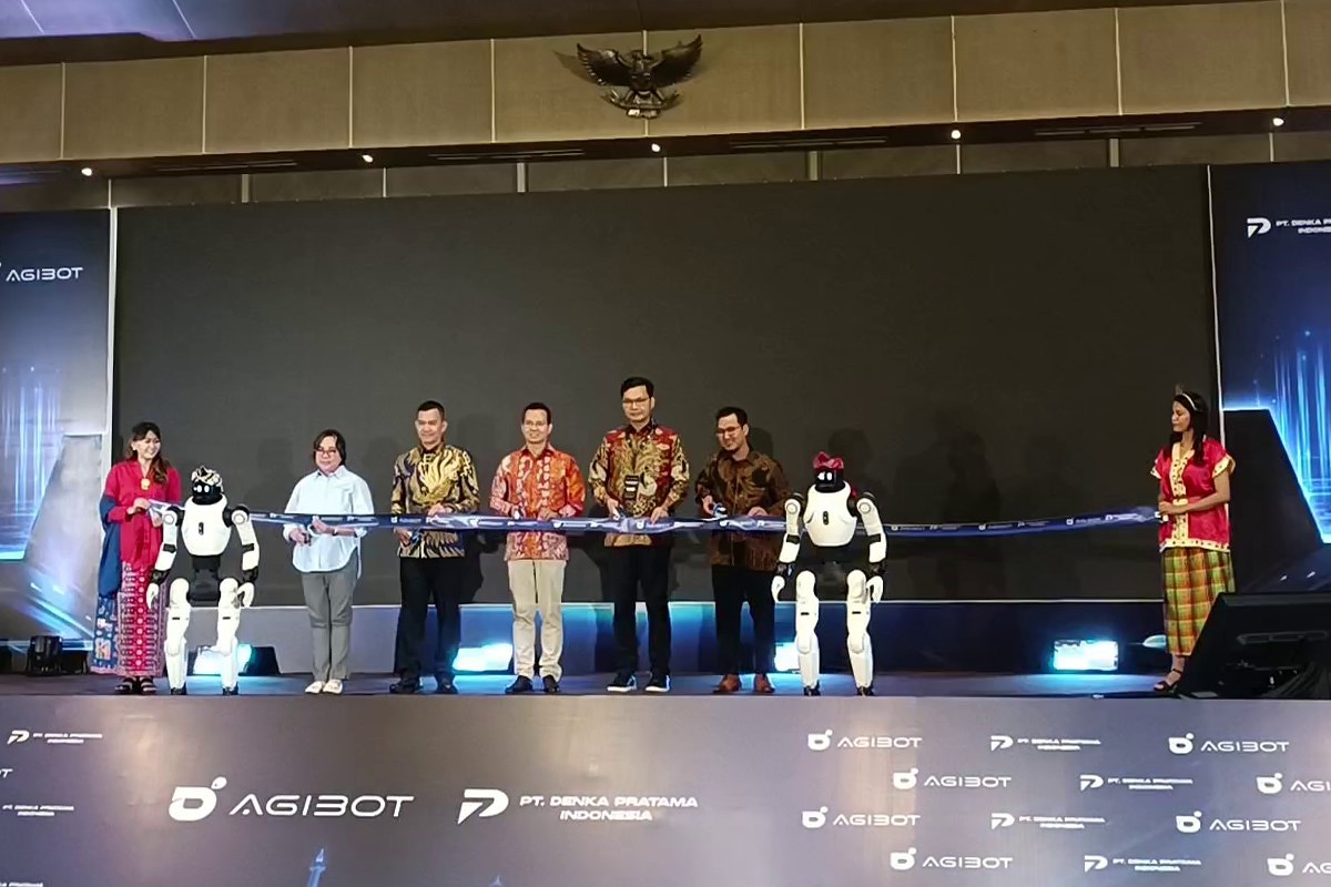 Peluncuran robot-robot AGIBOT di Indonesia.