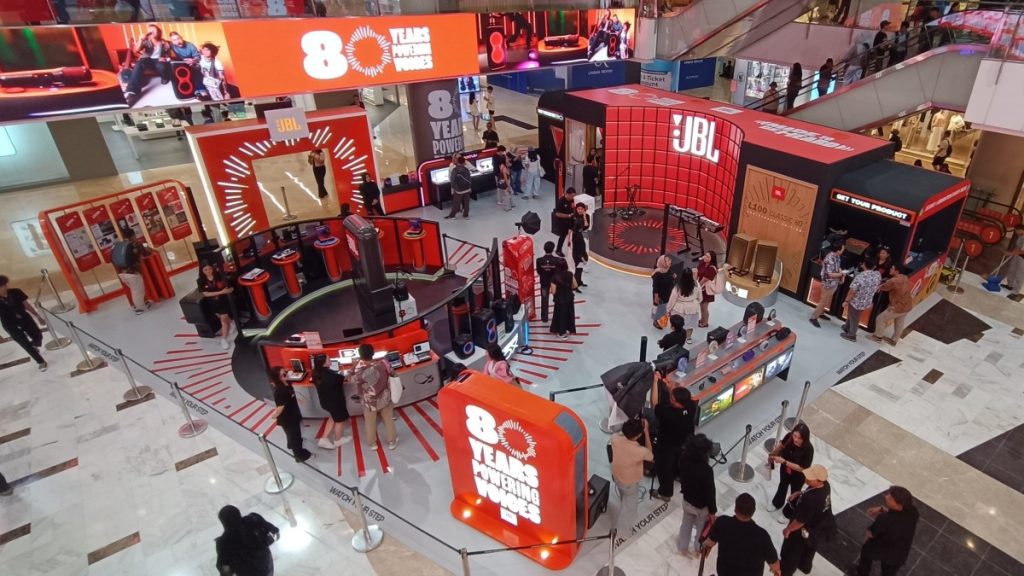 Rayakan ulang tahun ke-80, JBL pamerkan sejumlah inovasi audio.